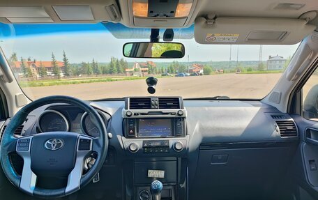Toyota Land Cruiser Prado 150 рестайлинг 2, 2015 год, 2 950 000 рублей, 8 фотография