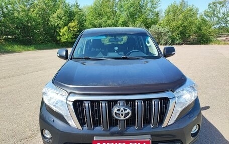 Toyota Land Cruiser Prado 150 рестайлинг 2, 2015 год, 2 950 000 рублей, 3 фотография