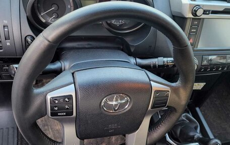 Toyota Land Cruiser Prado 150 рестайлинг 2, 2015 год, 2 950 000 рублей, 10 фотография