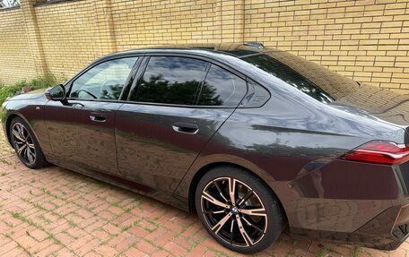 BMW 5 серия, 2023 год, 7 900 000 рублей, 10 фотография