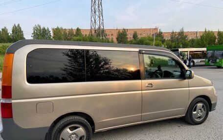 Honda Stepwgn II рестайлинг, 2001 год, 720 000 рублей, 3 фотография