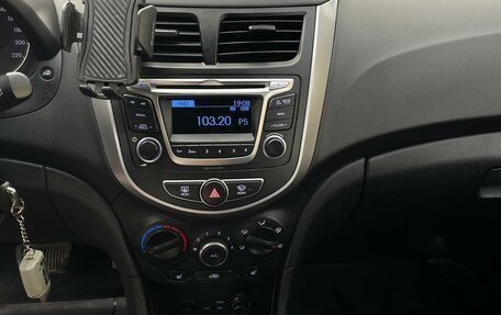 Hyundai Solaris II рестайлинг, 2015 год, 1 150 000 рублей, 9 фотография