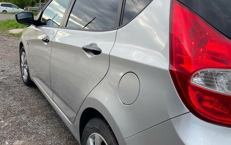 Hyundai Solaris II рестайлинг, 2015 год, 1 150 000 рублей, 4 фотография