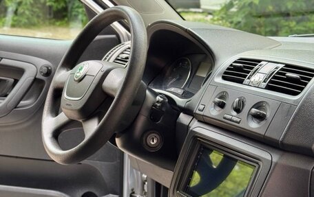 Skoda Fabia II, 2011 год, 555 444 рублей, 10 фотография
