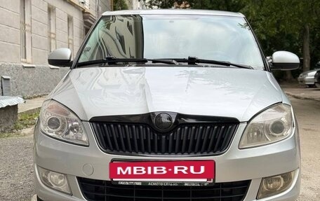 Skoda Fabia II, 2011 год, 555 444 рублей, 4 фотография