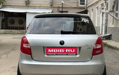 Skoda Fabia II, 2011 год, 555 444 рублей, 3 фотография