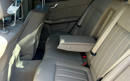 Mercedes-Benz E-Класс, 2011 год, 2 950 000 рублей, 11 фотография