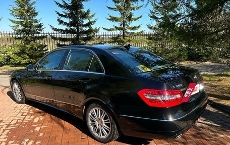 Mercedes-Benz E-Класс, 2011 год, 2 950 000 рублей, 2 фотография