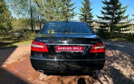 Mercedes-Benz E-Класс, 2011 год, 2 950 000 рублей, 3 фотография