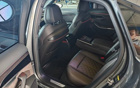 Audi A8, 2020 год, 6 000 000 рублей, 15 фотография