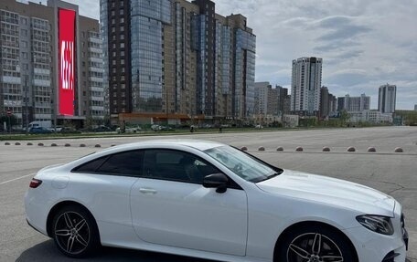 Mercedes-Benz E-Класс, 2019 год, 4 200 000 рублей, 1 фотография