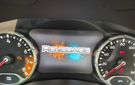 Jeep Renegade I рестайлинг, 2017 год, 2 350 000 рублей, 8 фотография