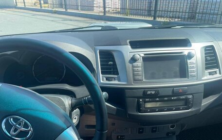 Toyota Hilux VII, 2012 год, 1 950 000 рублей, 9 фотография