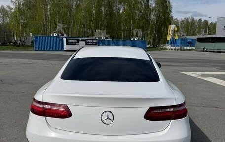 Mercedes-Benz E-Класс, 2019 год, 4 200 000 рублей, 7 фотография