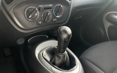 Nissan Juke II, 2012 год, 950 000 рублей, 16 фотография
