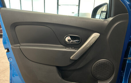 Renault Logan II, 2019 год, 1 099 000 рублей, 16 фотография