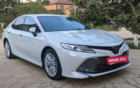 Toyota Camry, 2019 год, 2 900 000 рублей, 2 фотография