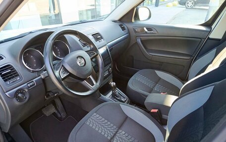 Skoda Yeti I рестайлинг, 2014 год, 1 098 900 рублей, 20 фотография