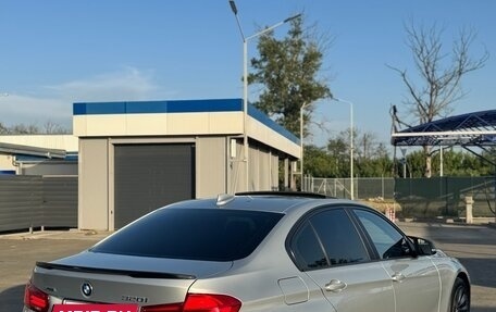 BMW 3 серия, 2018 год, 1 950 000 рублей, 4 фотография