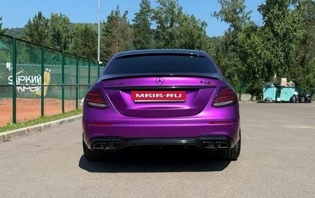 Mercedes-Benz E-Класс, 2018 год, 3 700 000 рублей, 3 фотография
