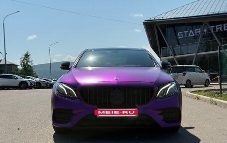 Mercedes-Benz E-Класс, 2018 год, 3 700 000 рублей, 5 фотография