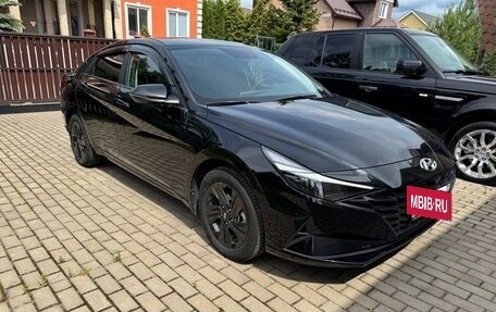 Hyundai Elantra, 2021 год, 2 700 000 рублей, 3 фотография