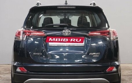 Toyota RAV4, 2017 год, 2 450 000 рублей, 6 фотография