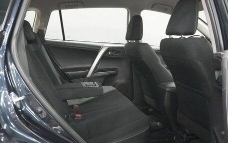 Toyota RAV4, 2017 год, 2 450 000 рублей, 12 фотография