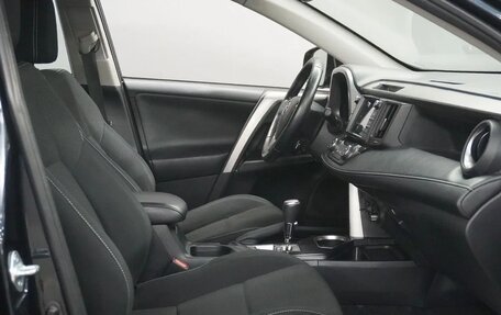 Toyota RAV4, 2017 год, 2 450 000 рублей, 10 фотография