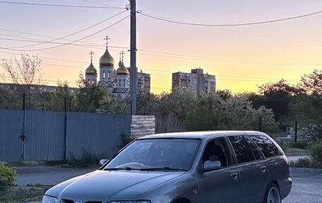 Nissan Primera II рестайлинг, 2000 год, 130 000 рублей, 1 фотография