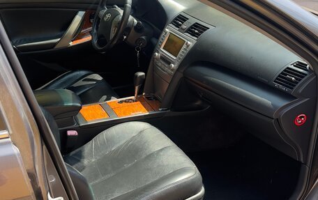 Toyota Camry, 2011 год, 1 200 000 рублей, 10 фотография