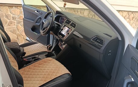 Volkswagen Tiguan II, 2021 год, 3 480 000 рублей, 10 фотография
