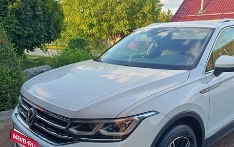 Volkswagen Tiguan II, 2021 год, 3 480 000 рублей, 15 фотография
