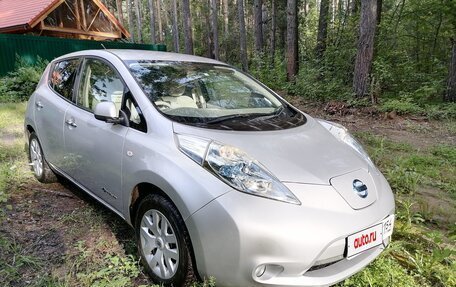 Nissan Leaf I, 2012 год, 535 000 рублей, 6 фотография