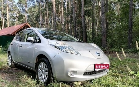 Nissan Leaf I, 2012 год, 535 000 рублей, 5 фотография