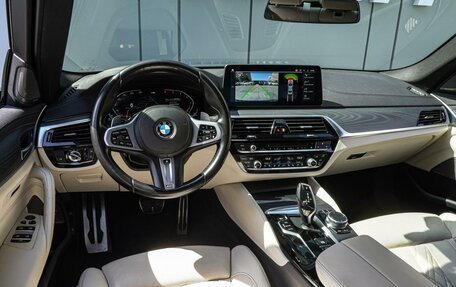 BMW 5 серия, 2020 год, 5 800 000 рублей, 6 фотография