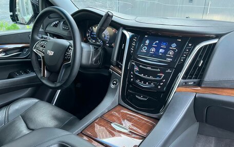 Cadillac Escalade IV, 2020 год, 4 650 000 рублей, 7 фотография