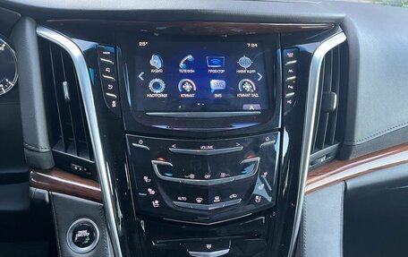 Cadillac Escalade IV, 2020 год, 4 650 000 рублей, 8 фотография