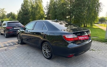 Toyota Camry, 2017 год, 2 595 000 рублей, 3 фотография