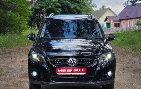 Volkswagen Tiguan I, 2009 год, 870 000 рублей, 2 фотография