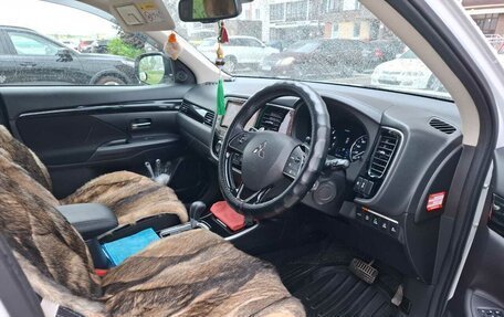 Mitsubishi Outlander III рестайлинг 3, 2018 год, 2 420 000 рублей, 6 фотография