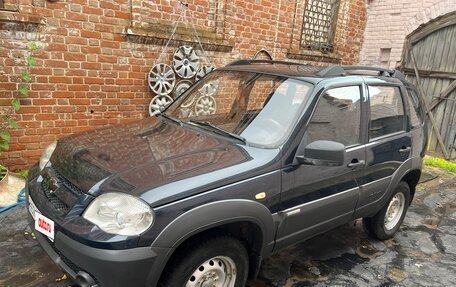 Chevrolet Niva I рестайлинг, 2012 год, 430 000 рублей, 6 фотография