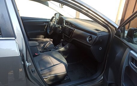 Toyota Corolla, 2018 год, 1 750 000 рублей, 4 фотография