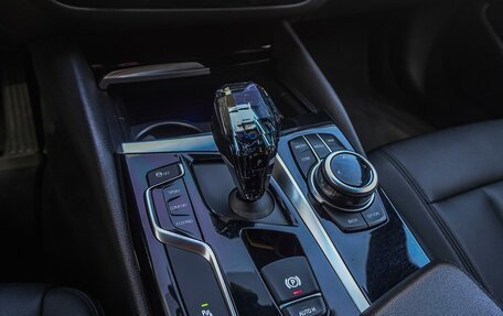 BMW 5 серия, 2017 год, 3 393 000 рублей, 12 фотография