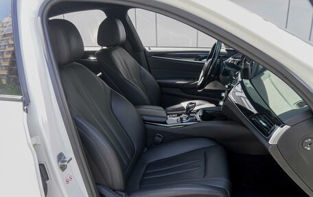 BMW 5 серия, 2017 год, 3 393 000 рублей, 8 фотография