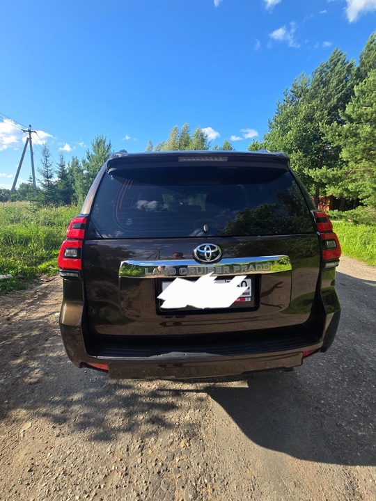 Toyota Land Cruiser Prado 150 рестайлинг 2, 2018 год, 5 200 000 рублей, 3 фотография