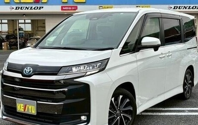 Toyota Noah, 2022 год, 2 495 000 рублей, 1 фотография