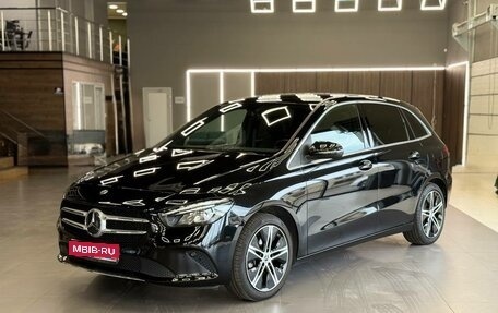 Mercedes-Benz B-Класс, 2019 год, 2 590 000 рублей, 1 фотография