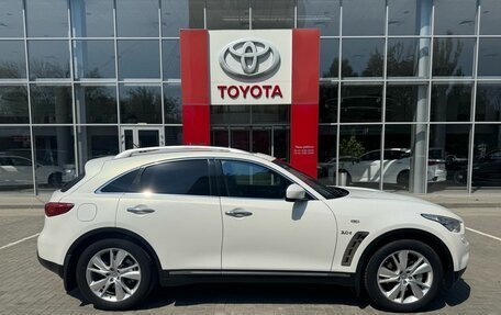 Infiniti QX70, 2014 год, 1 950 000 рублей, 4 фотография