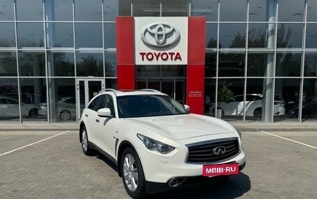 Infiniti QX70, 2014 год, 1 950 000 рублей, 3 фотография